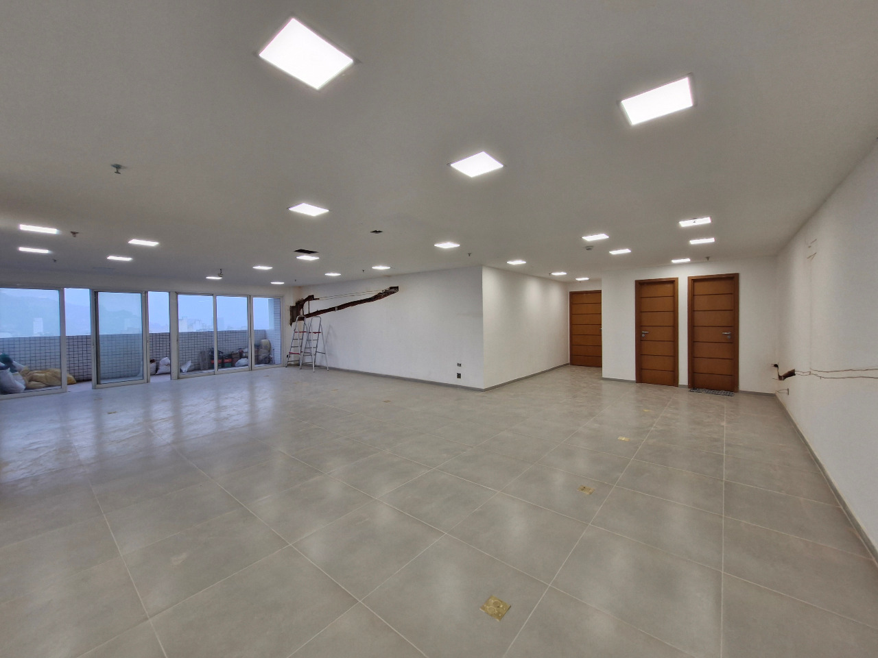 Sala para aluguel no Centro: