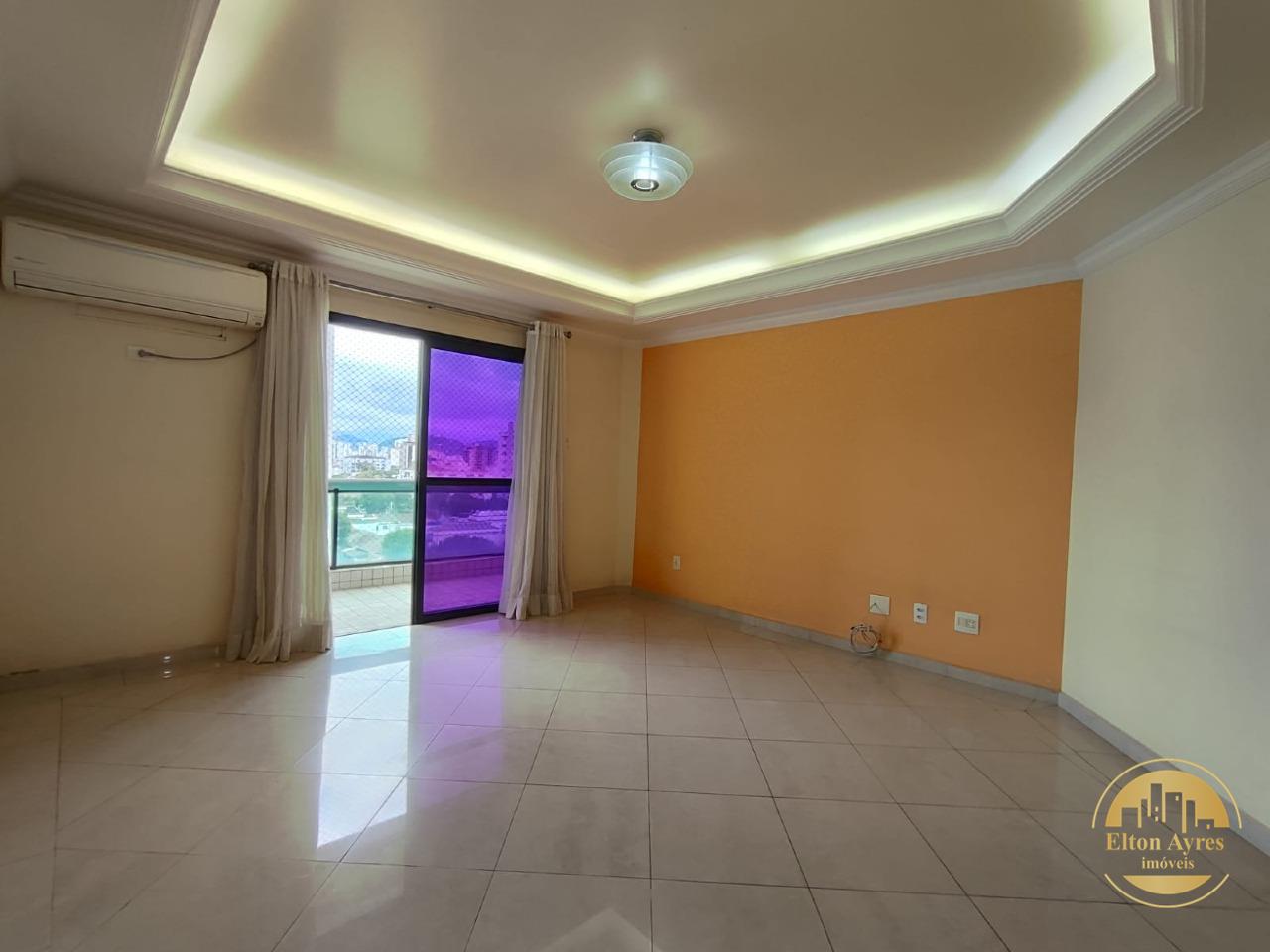 Apartamento à venda no Embaré: 