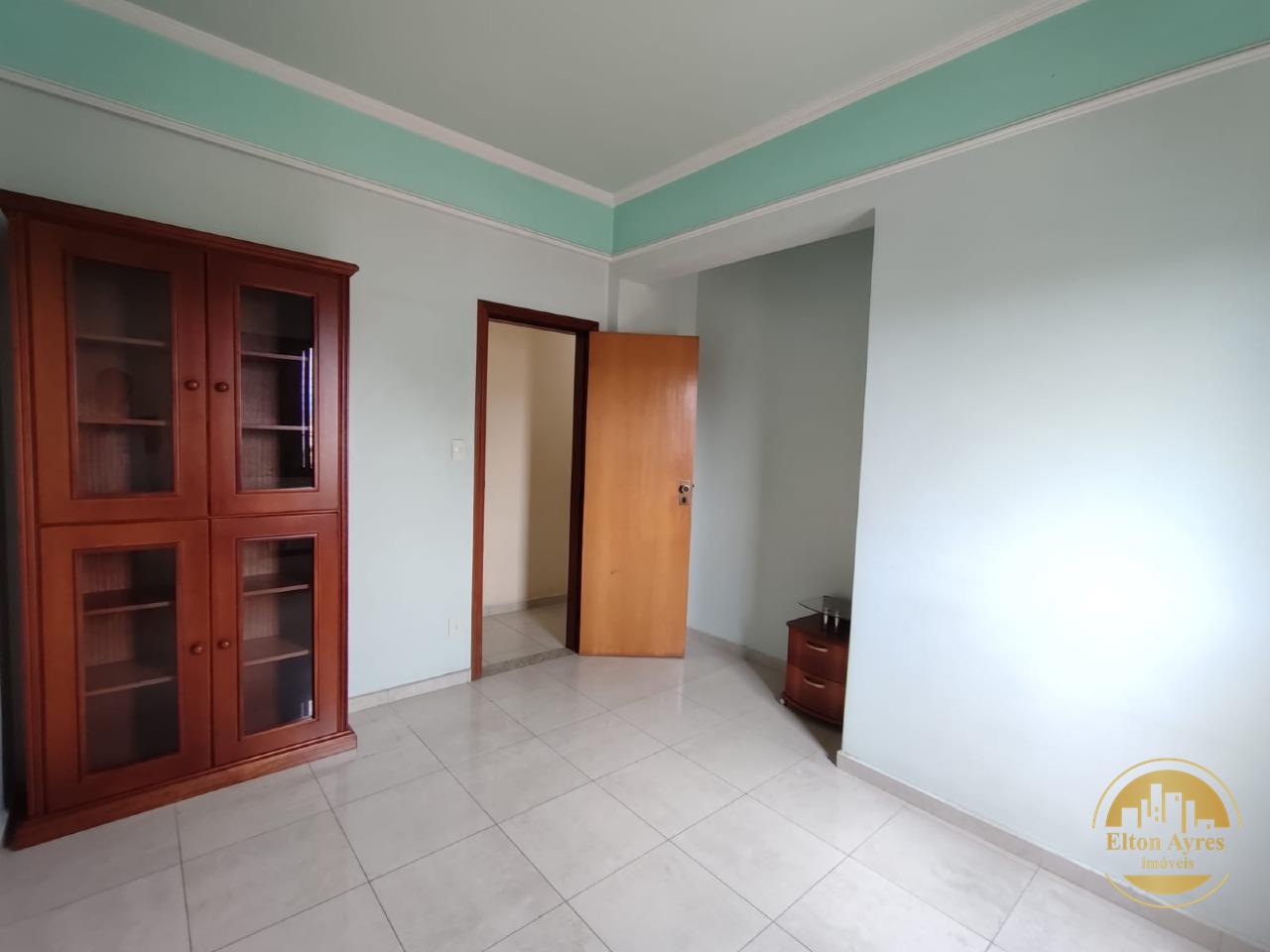 Apartamento à venda no Embaré: 