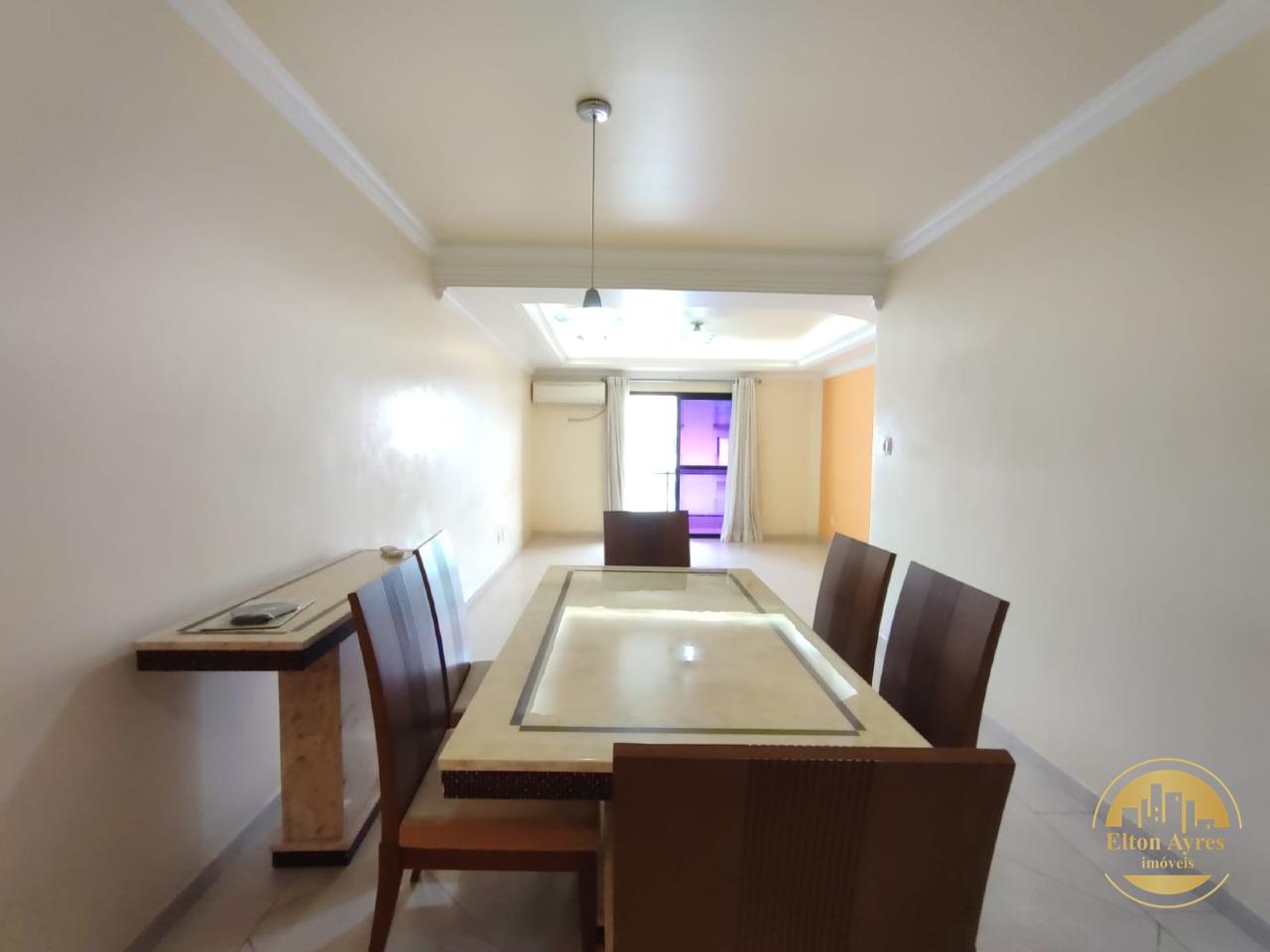 Apartamento à venda no Embaré: 