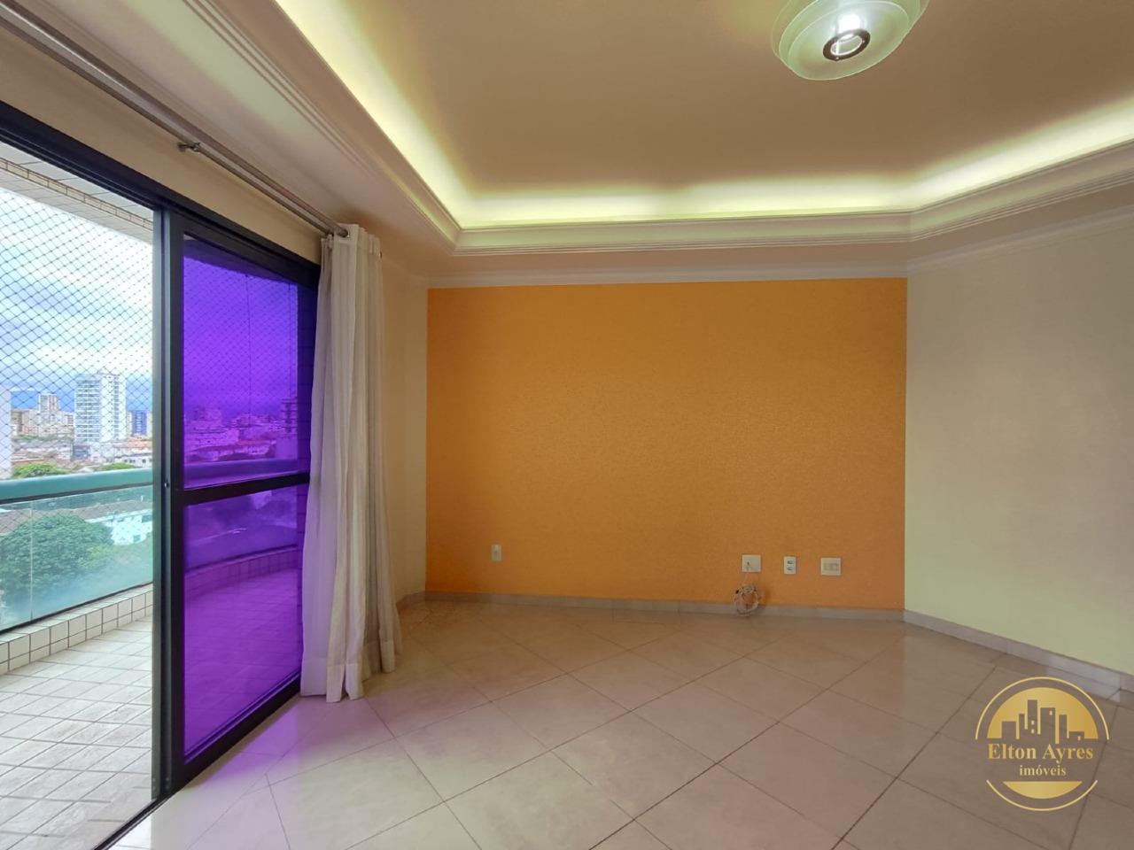 Apartamento à venda no Embaré: 