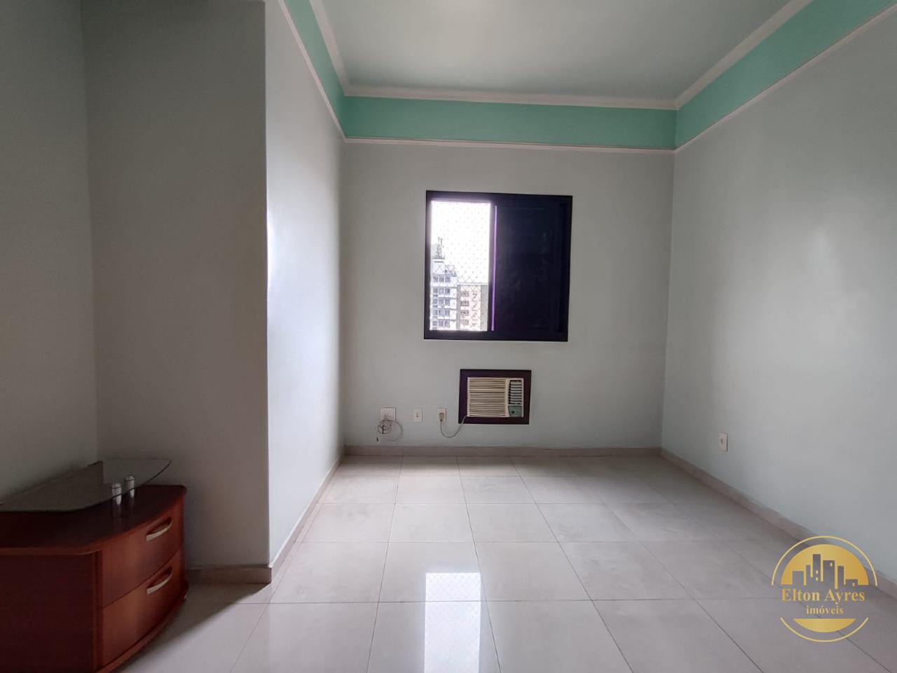 Apartamento à venda no Embaré: 