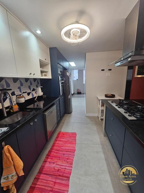 Apartamento à venda no Ponta da Praia: