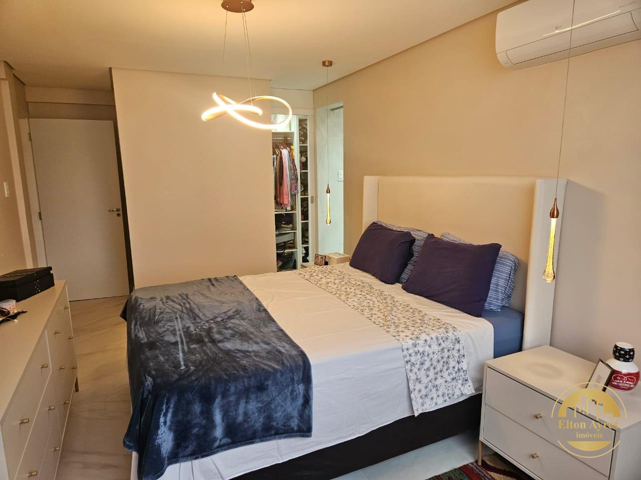 Apartamento à venda no Ponta da Praia: