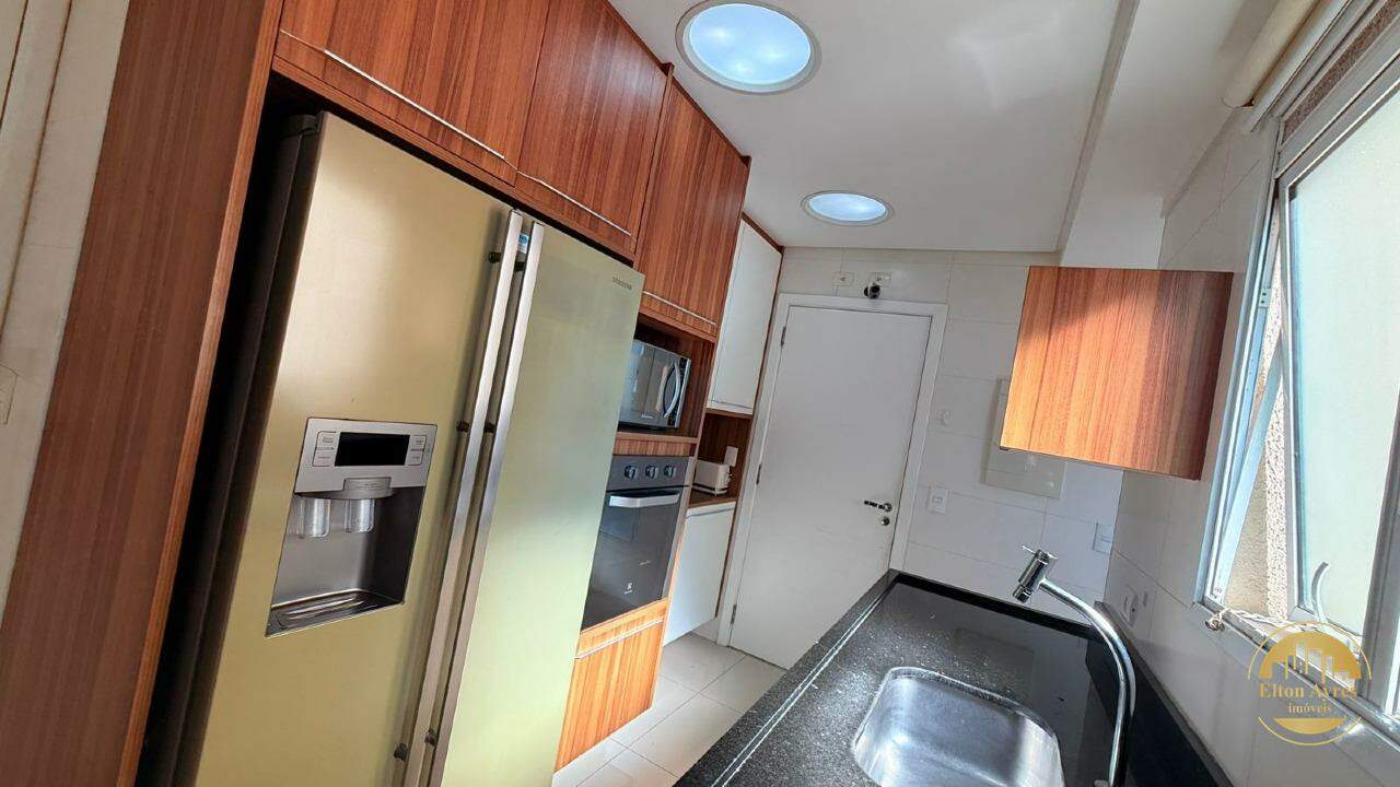 Apartamento à venda no Ponta da Praia: 