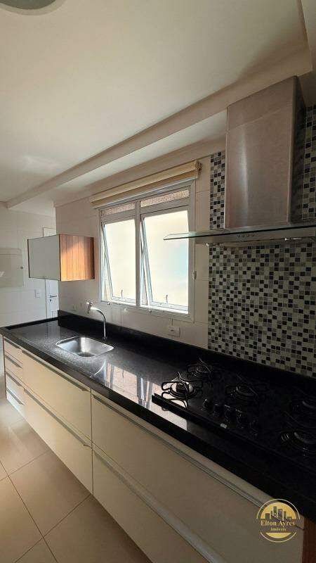 Apartamento à venda no Ponta da Praia: 