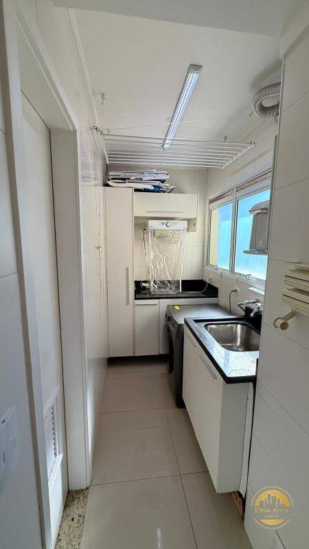 Apartamento à venda no Ponta da Praia: 