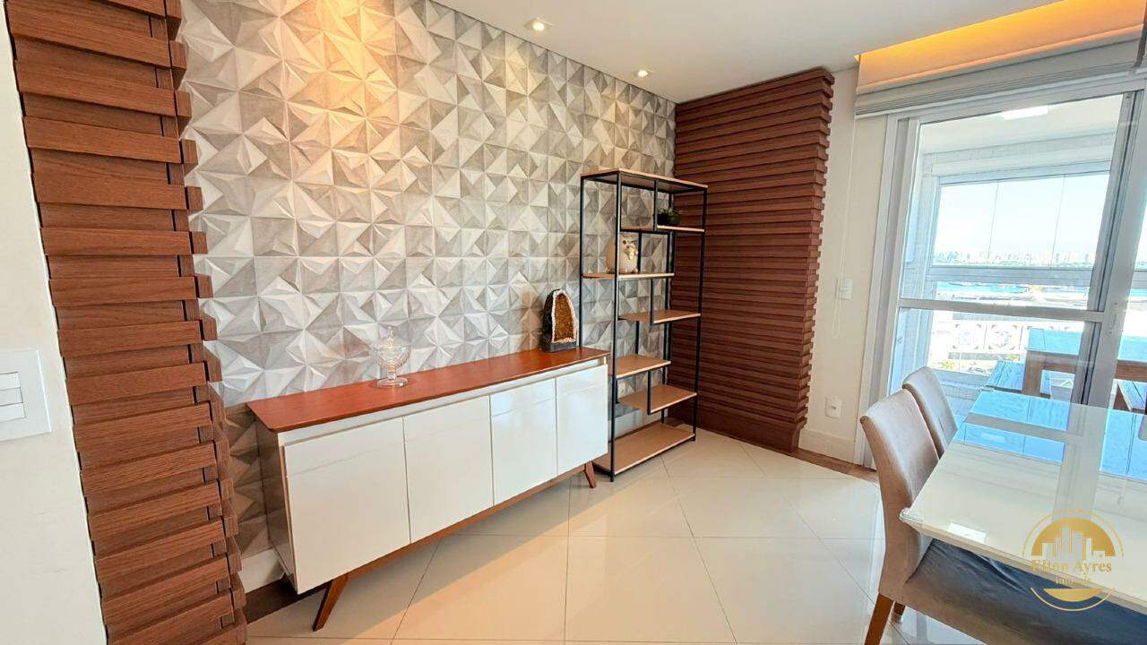 Apartamento à venda no Ponta da Praia: 