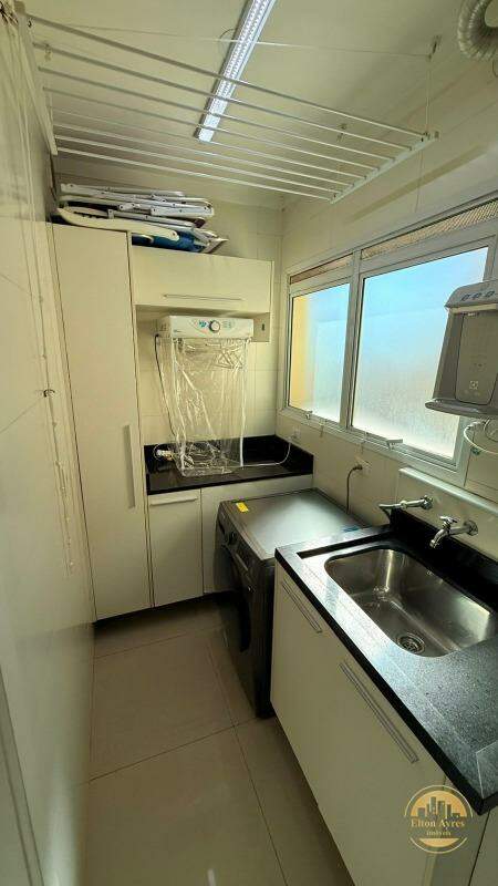 Apartamento à venda no Ponta da Praia: 