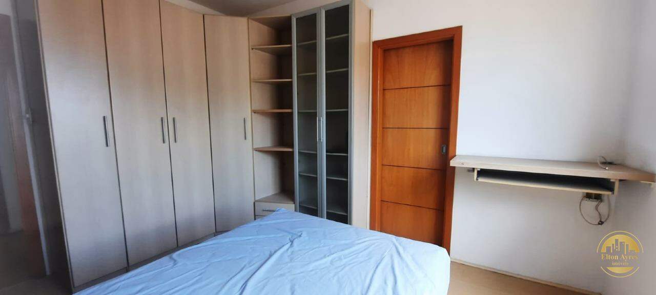 Apartamento à venda no Embaré: 