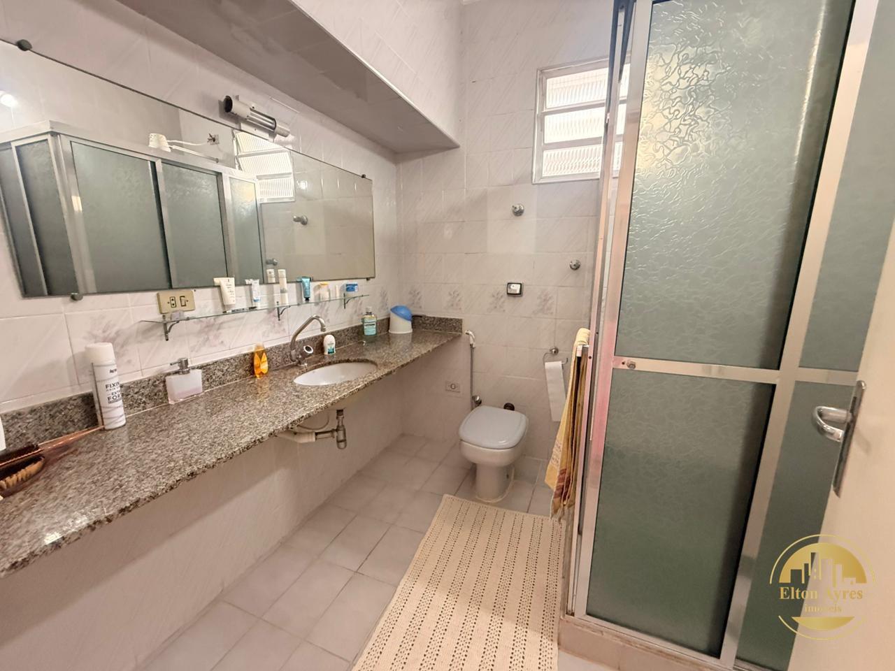 Apartamento à venda no Ponta da Praia: 