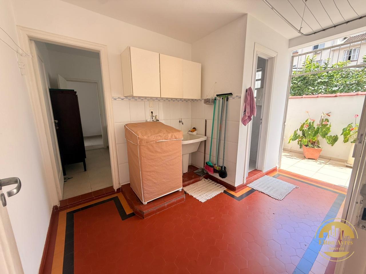 Apartamento à venda no Ponta da Praia: 