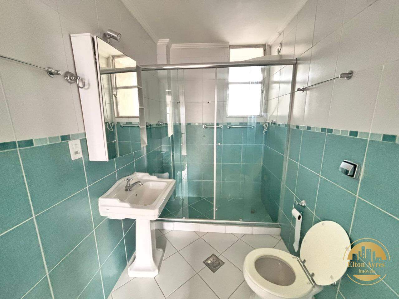 Apartamento à venda em Gonzaga, Santos - SP: