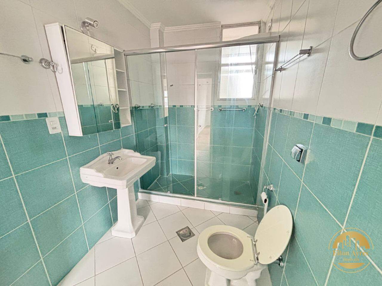 Apartamento à venda em Gonzaga, Santos - SP: