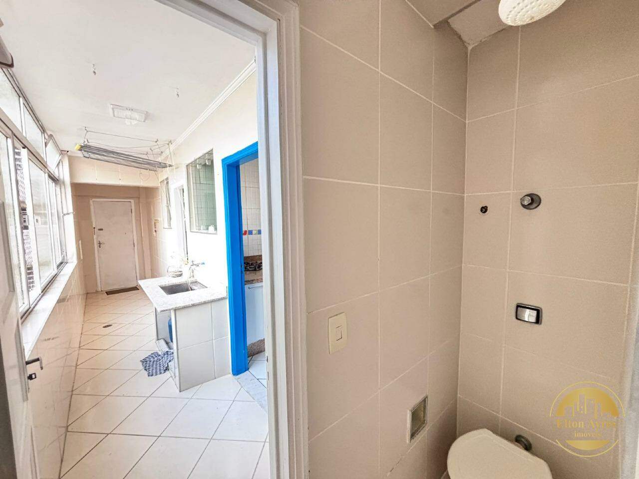Apartamento à venda em Gonzaga, Santos - SP: