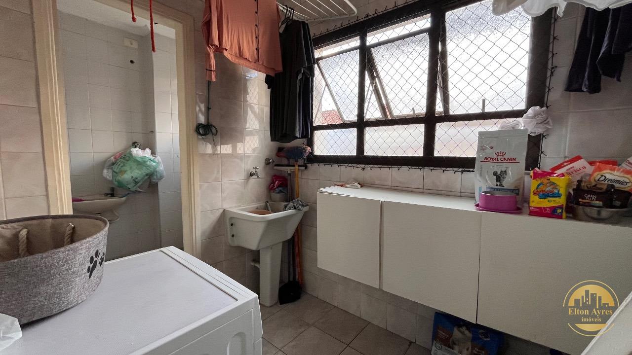 Apartamento à venda no Embaré: