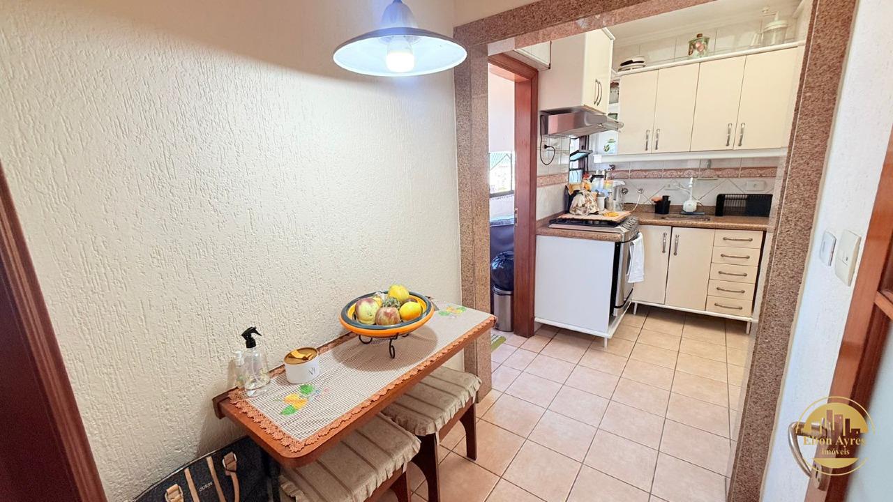 Cobertura à venda no Embaré: 