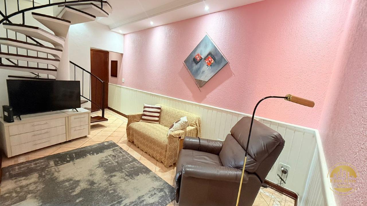 Cobertura à venda no Embaré: 