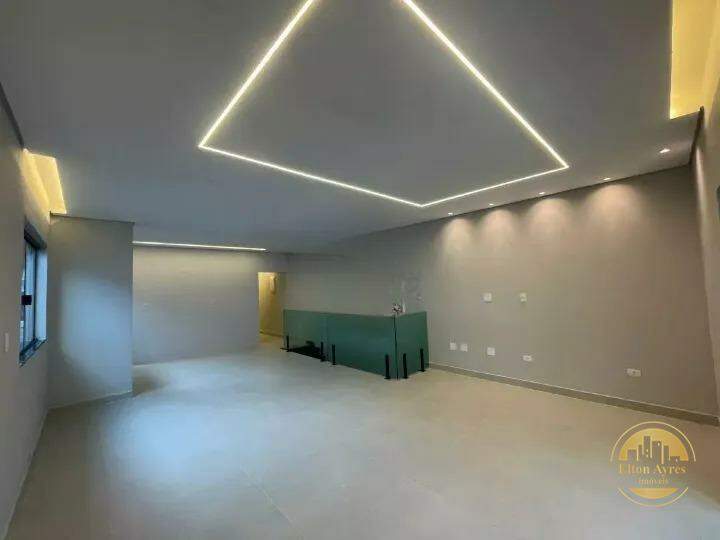  Casa à venda em Marapé, Santos - SP: 