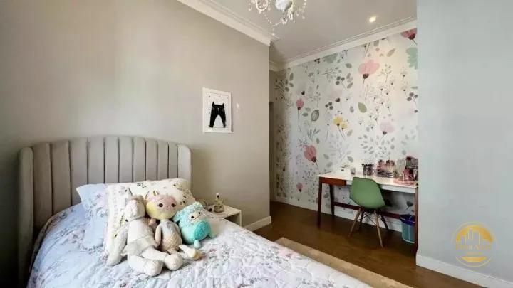 Cobertura à venda no Embaré: 