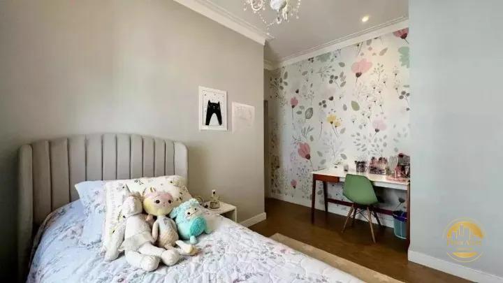 Cobertura à venda no Embaré: 