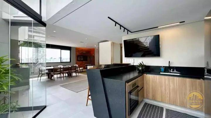 Cobertura à venda no Embaré: 