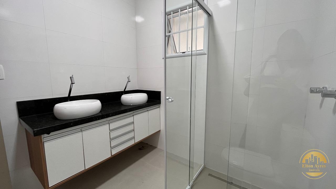 Casa à venda no Embaré: