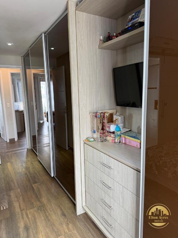 Apartamento à venda no Embaré: