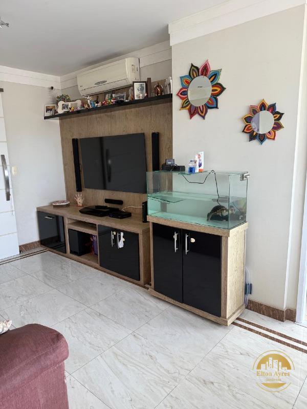 Apartamento à venda no Embaré: