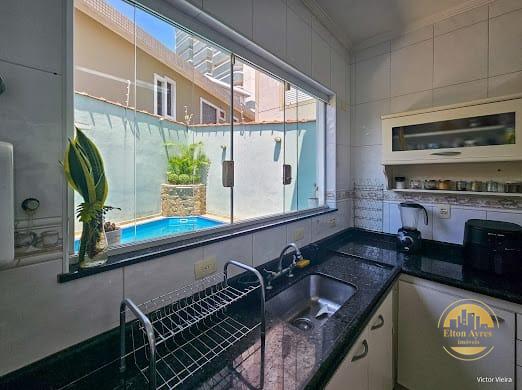 Casa à venda no Ponta da Praia: