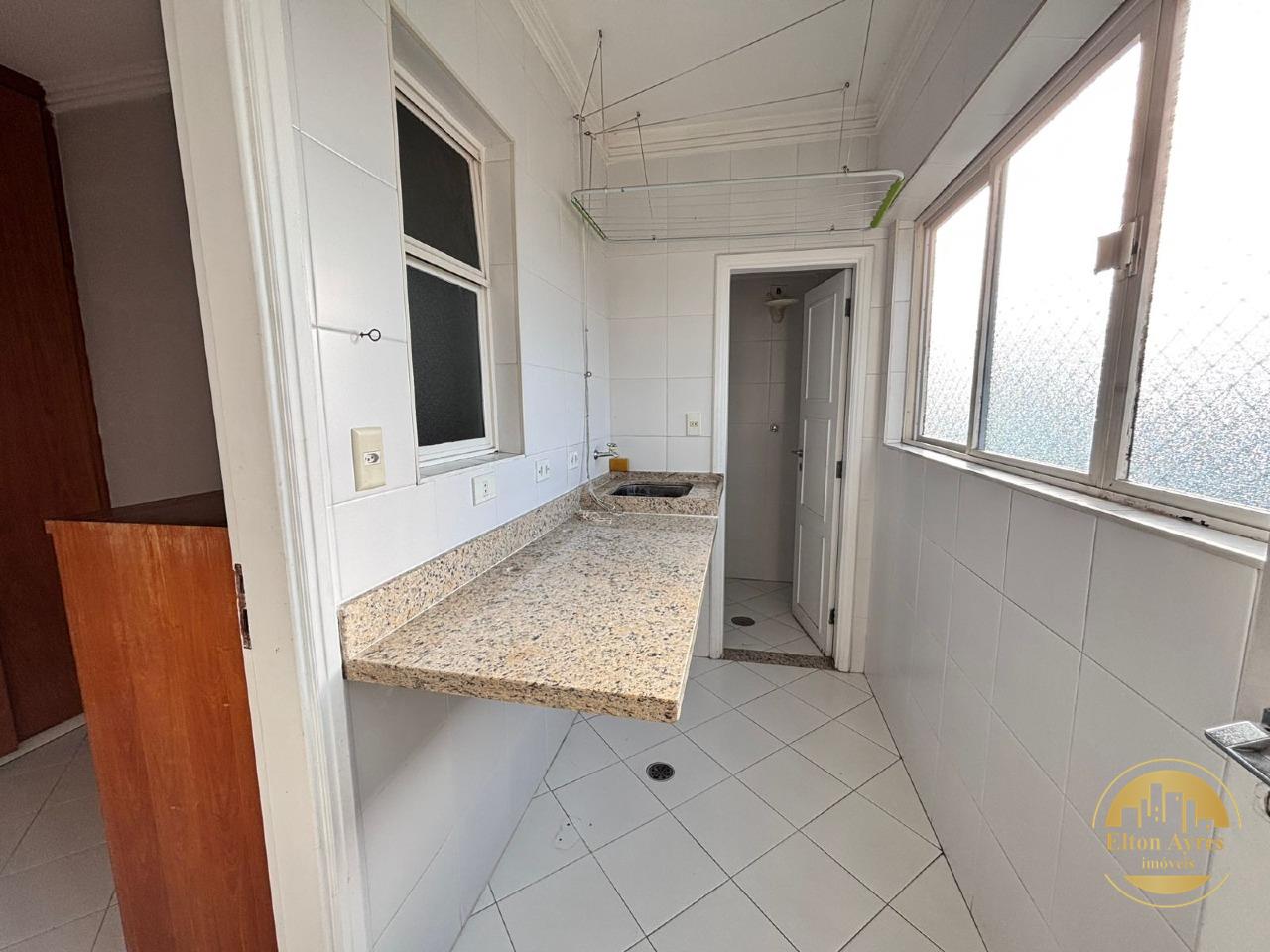 Cobertura à venda no Ponta da Praia: 