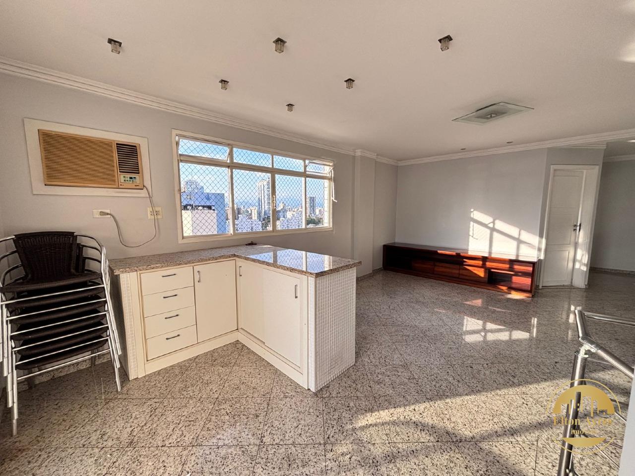 Cobertura à venda no Ponta da Praia: 