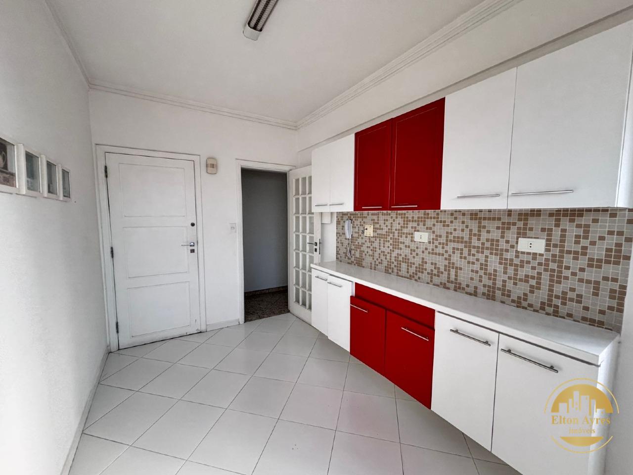 Cobertura à venda no Ponta da Praia: 