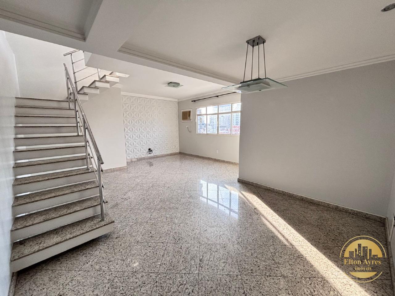 Cobertura à venda no Ponta da Praia: 