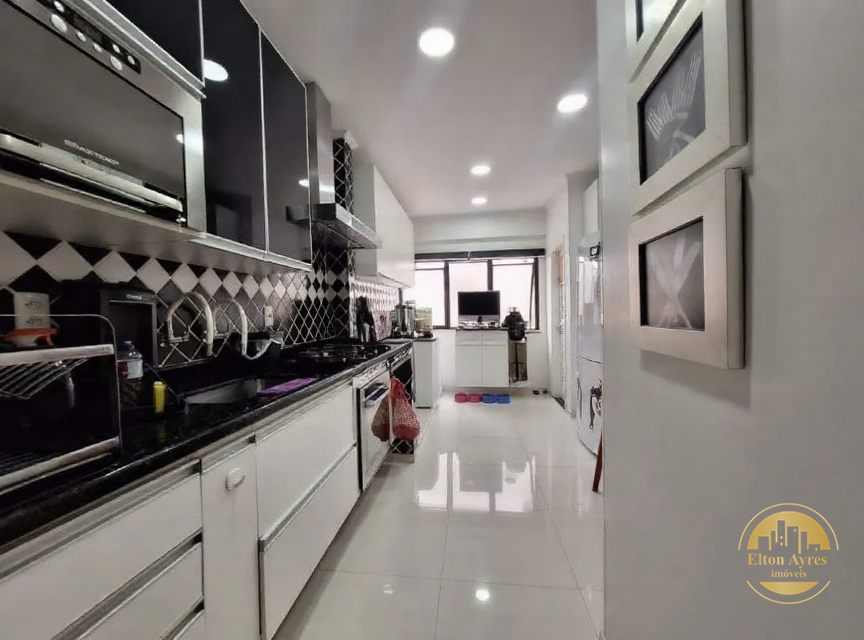 Cobertura à venda no Aparecida: 