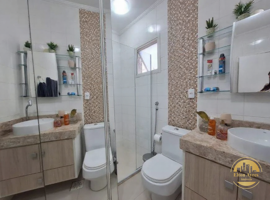 Cobertura à venda no Aparecida: 