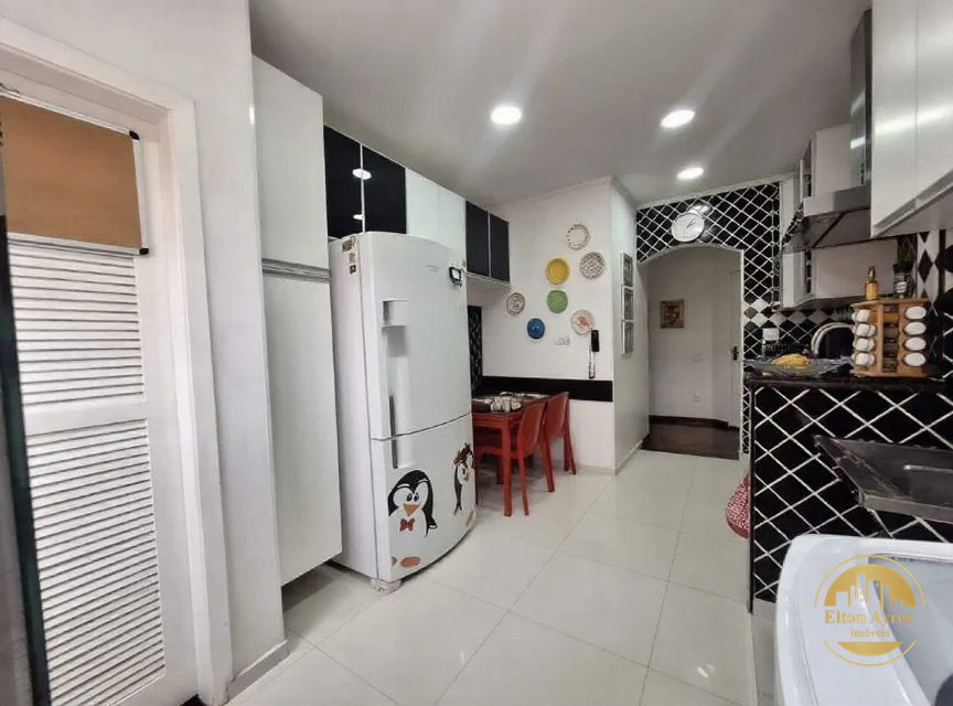 Cobertura à venda no Aparecida: 