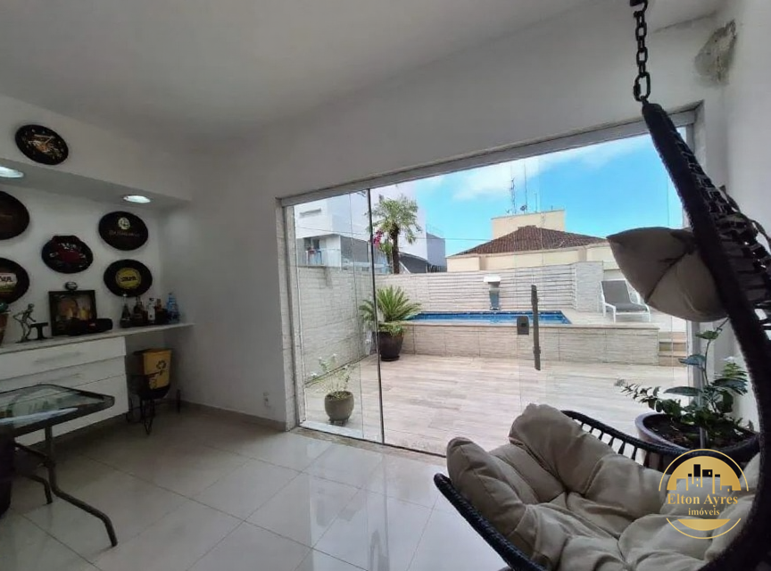 Cobertura à venda no Aparecida: 