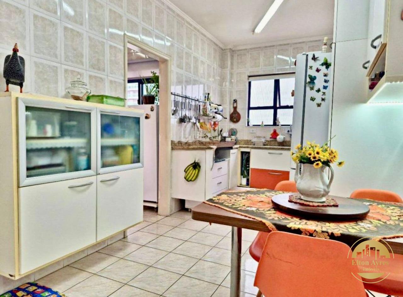 Apartamento à venda no Embaré: 