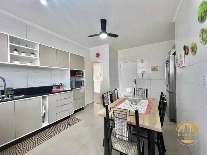 Apartamento à venda no Embaré: 