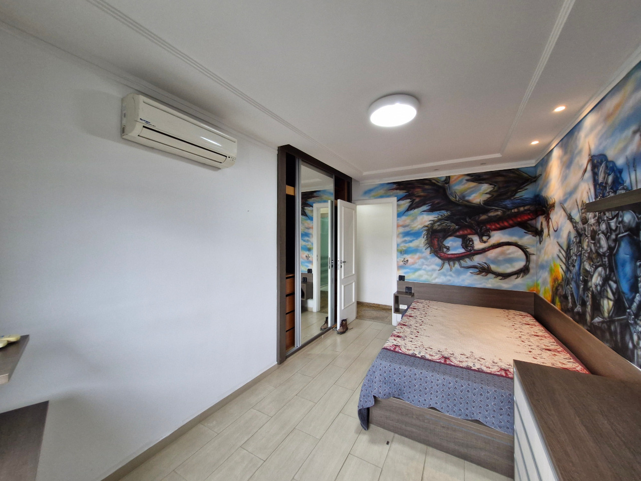 Cobertura à venda no Ponta da Praia: 