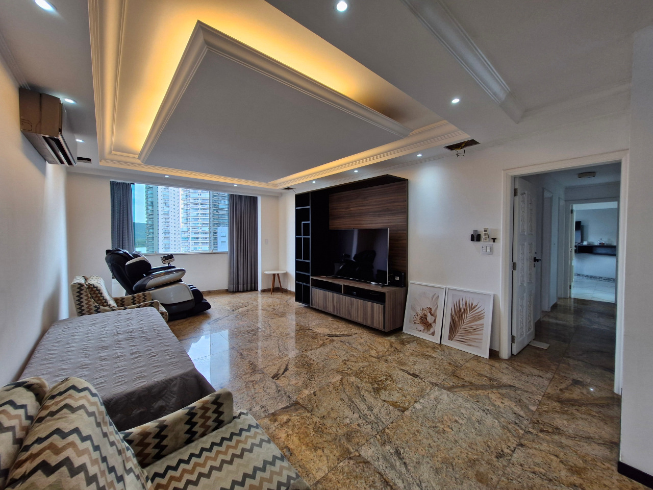 Cobertura à venda no Ponta da Praia: 