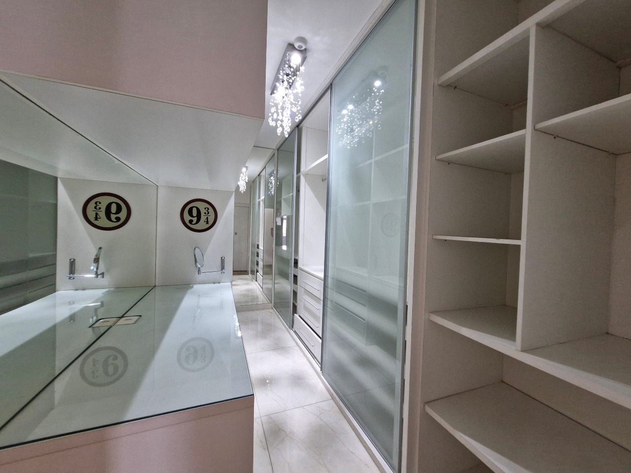 Cobertura à venda no Ponta da Praia: 