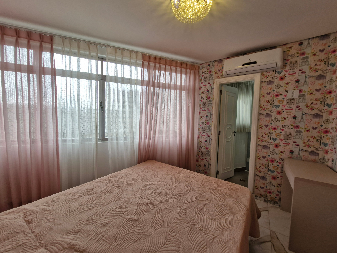 Cobertura à venda no Ponta da Praia: 