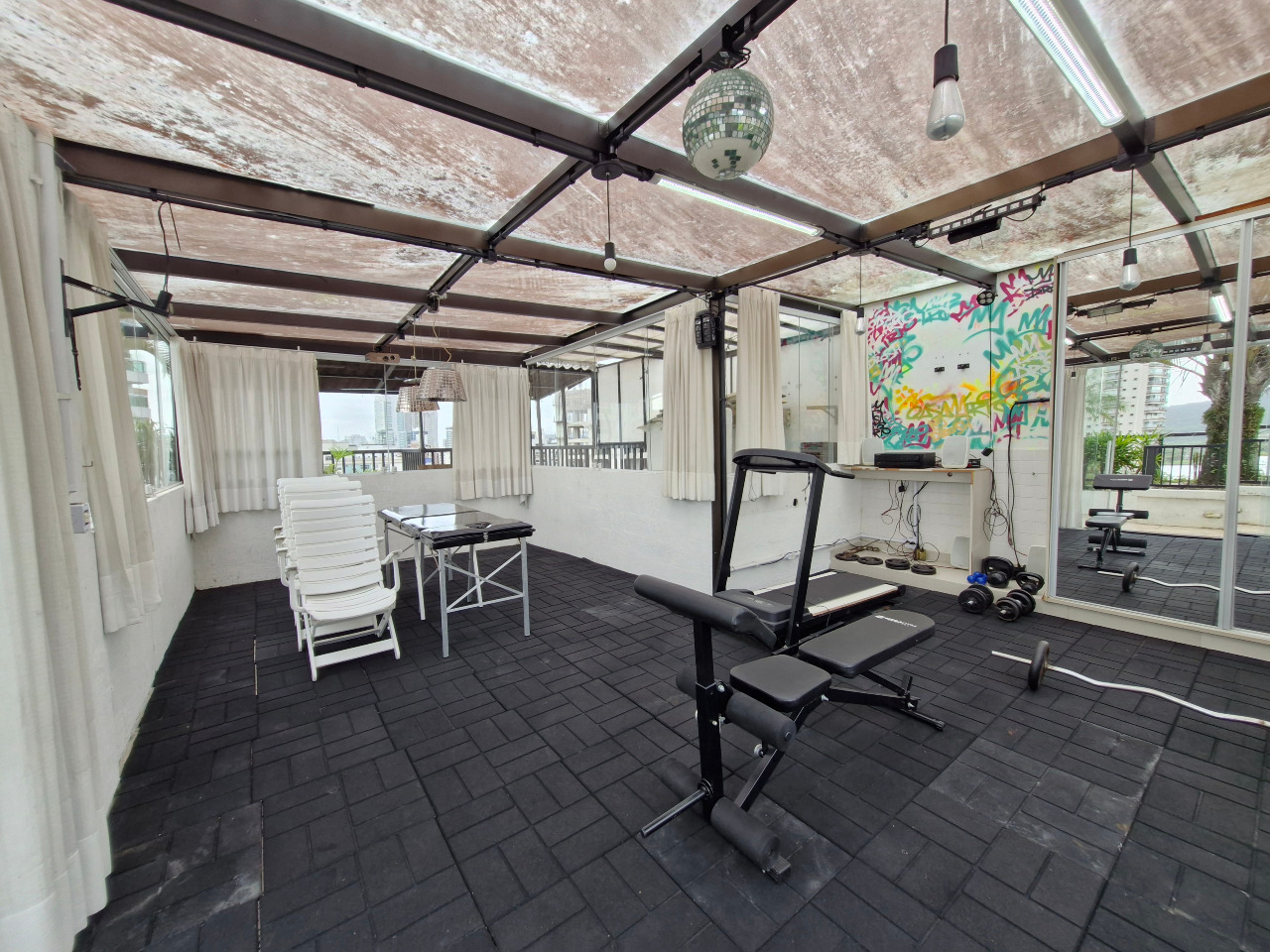 Cobertura à venda no Ponta da Praia: 