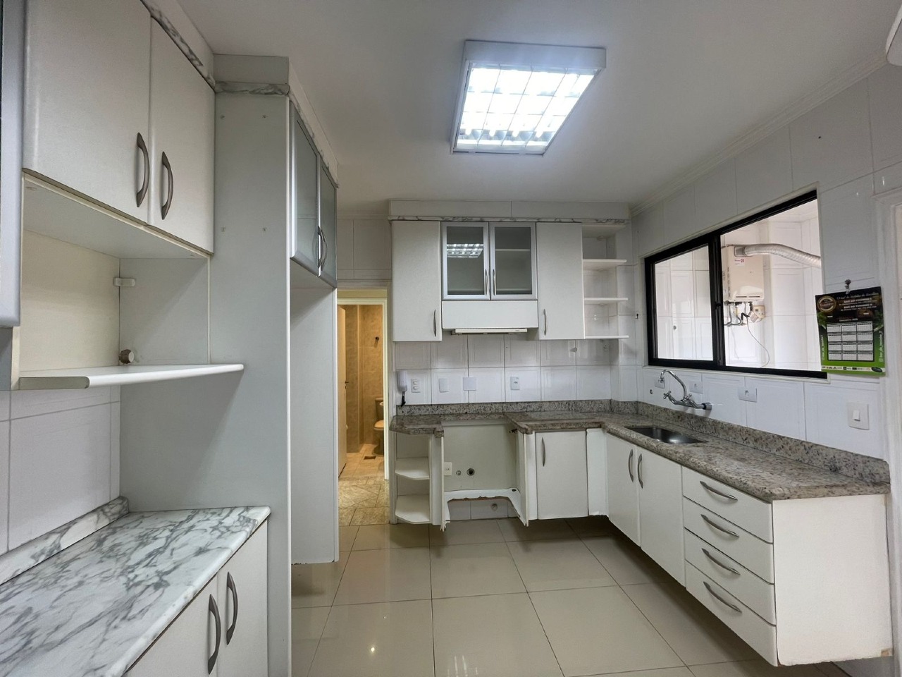 Apartamento à venda no Aparecida: