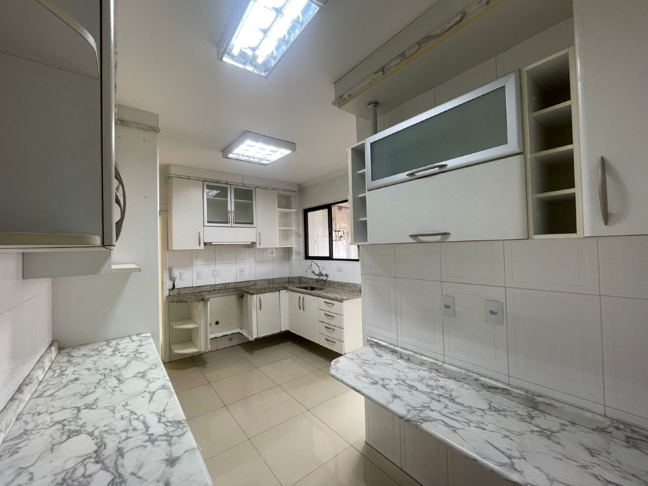 Apartamento à venda no Aparecida: