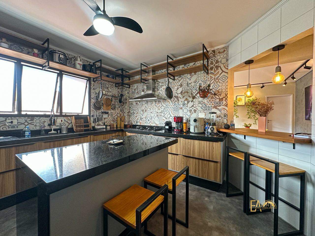 Apartamento à venda no Embaré: 