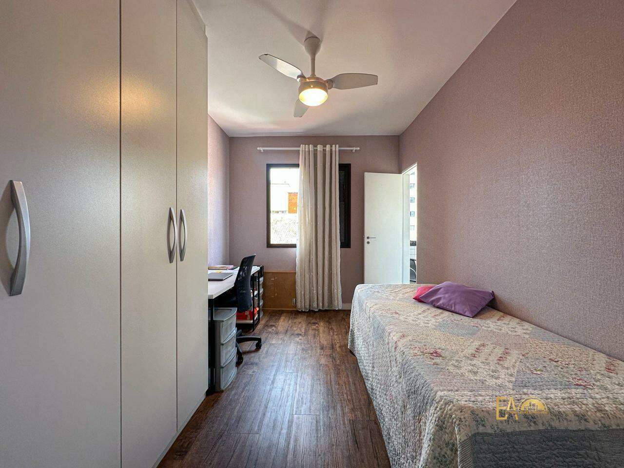 Apartamento à venda no Embaré: 