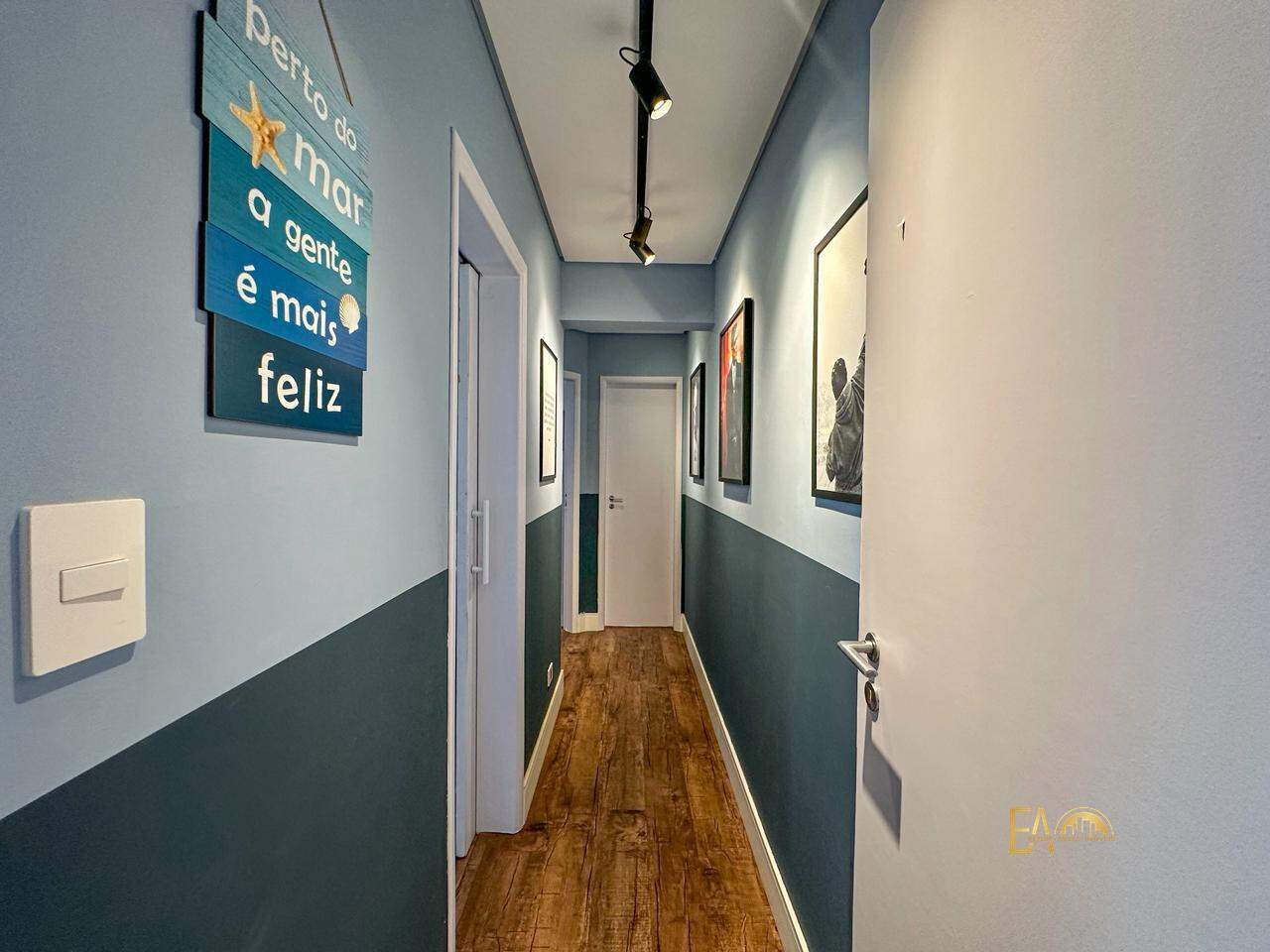 Apartamento à venda no Embaré: 